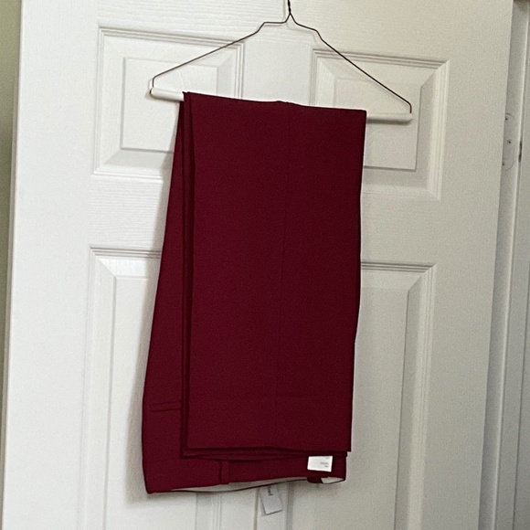 NWT ARITZIA Wilfred Effortless Pants Size 4 Wine Red - Picture 12 of 15